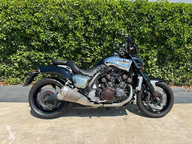 Lopatový nakládač Yamaha V-Max