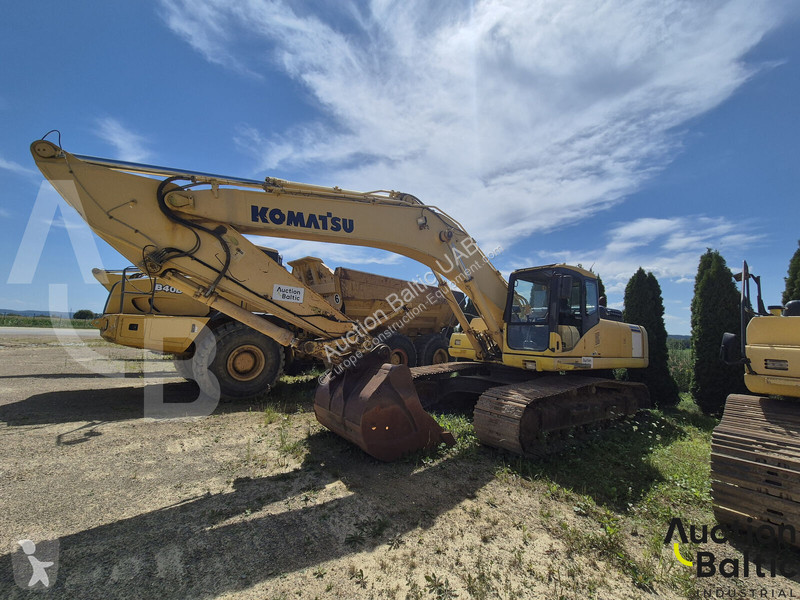 جرافة Komatsu