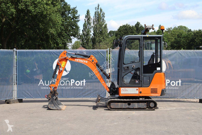 Rýpadlo Hitachi ZX19-6 CR