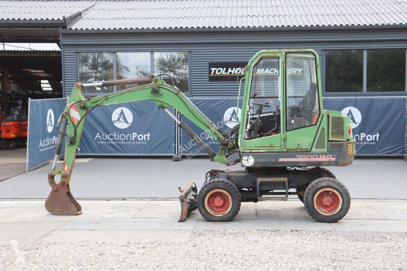جرافة Neuson 3800 WD