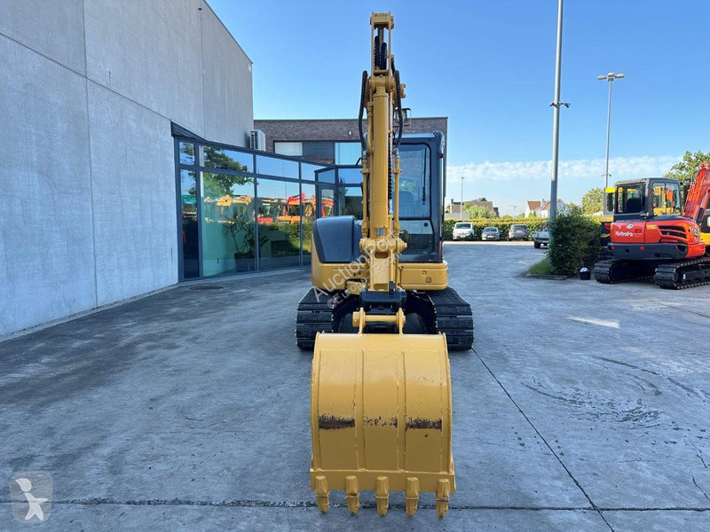 Rýpadlo Komatsu MR-2
