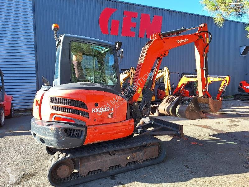 Pelle Kubota KX042-4
