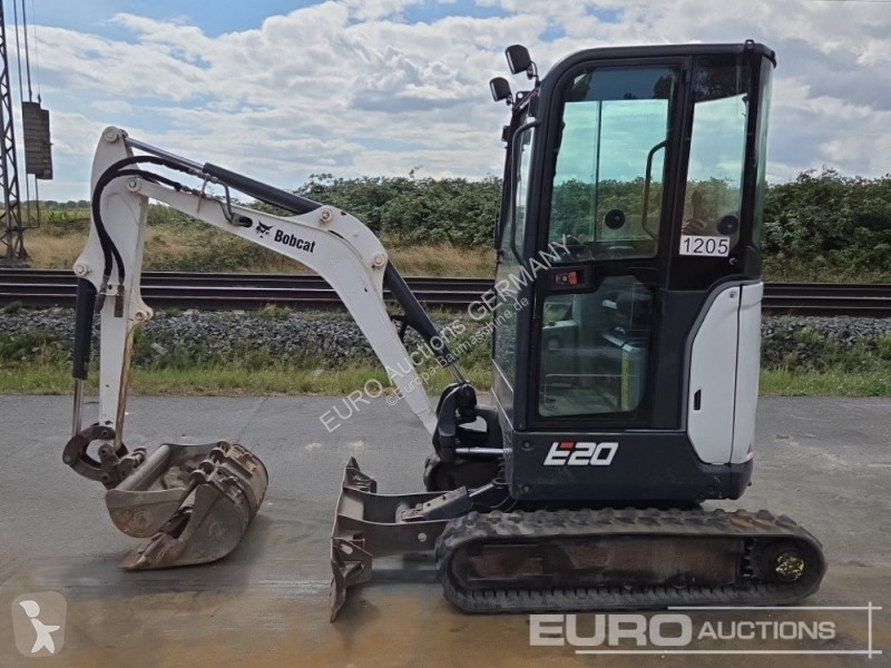Багер Bobcat E20