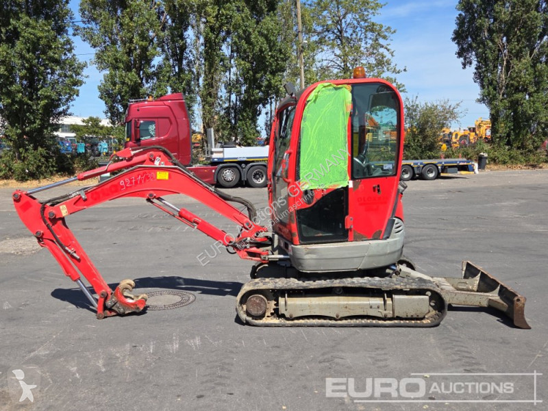 Lopatový nakládač JCB