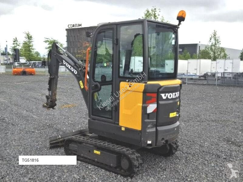 جرافة Volvo EC18E