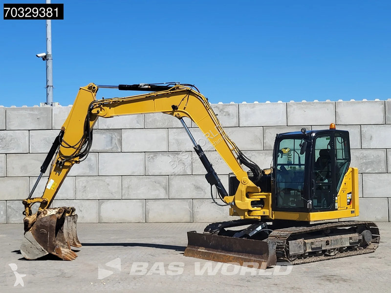 Lopatový nakládač Caterpillar CR