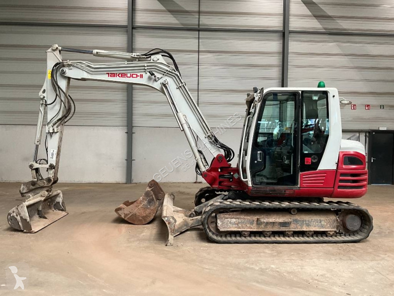 Lopatový nakládač Takeuchi 2902