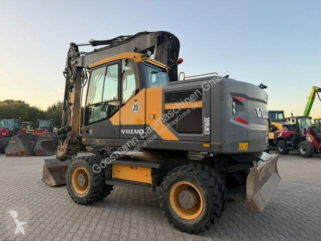 Skovl Volvo E