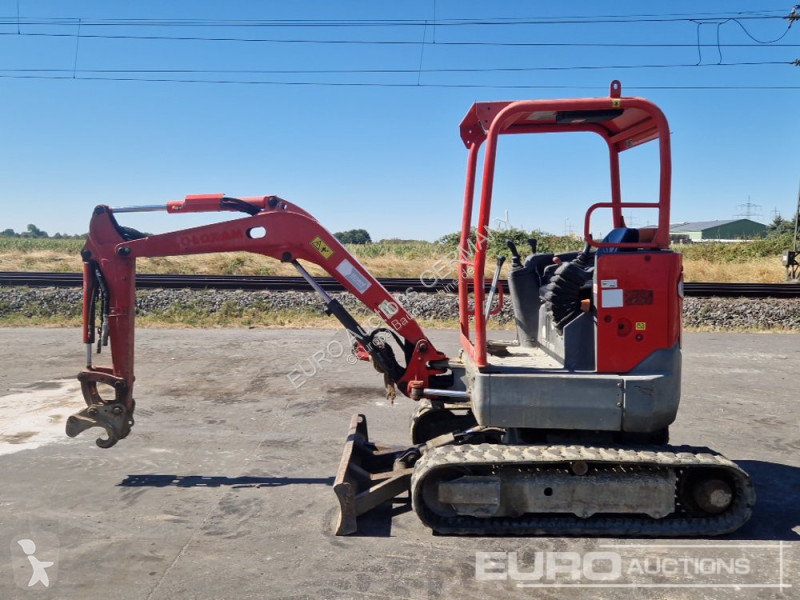 جرافة Volvo ECR25D