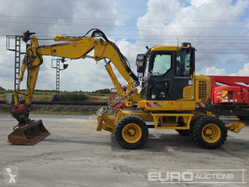 Pelle sur pneus Komatsu