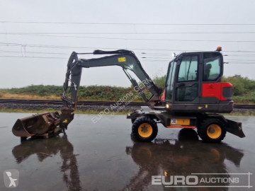 Excavator pe roti Volvo