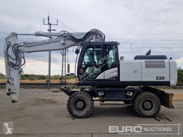Pelle sur pneus Hitachi