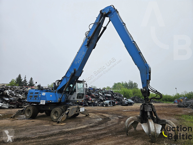 Excavator Terex