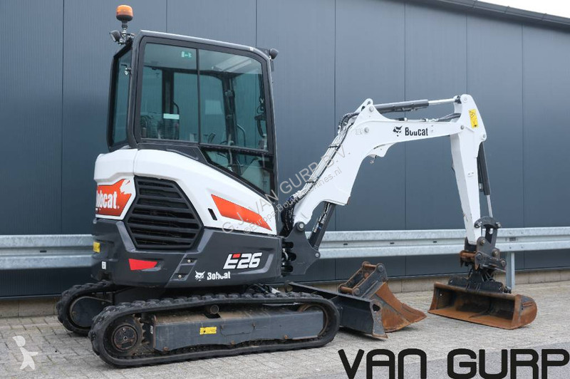 Lopatový nakládač Bobcat E 26 | 2024 | 728h |...