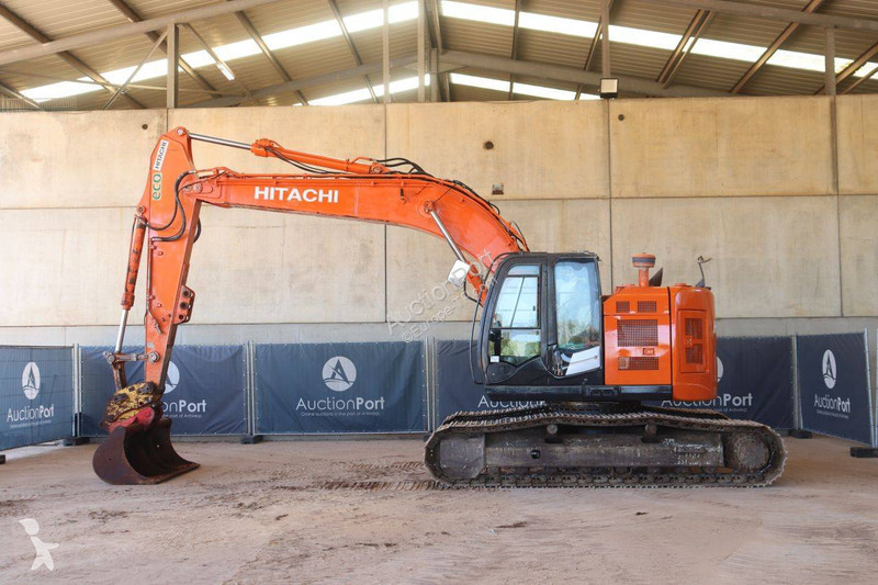 Excavator Hitachi ZAXIS 225USLC-5B