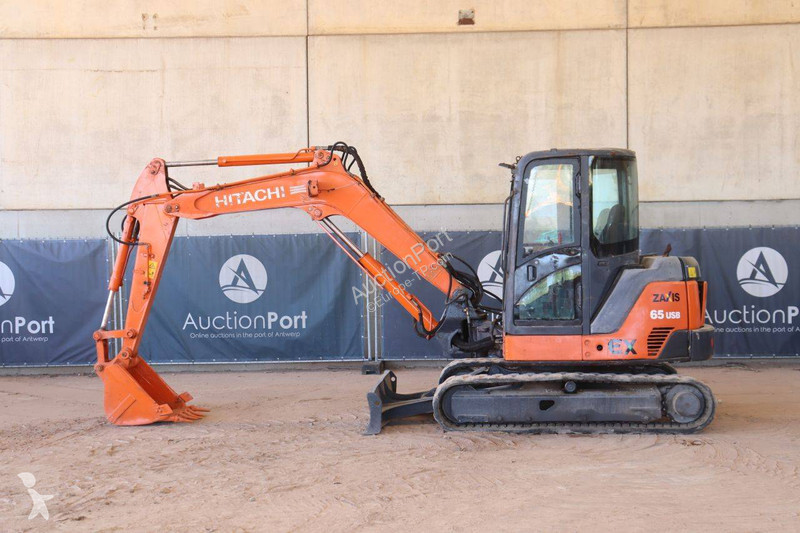 Excavator Hitachi ZX65USB-3F