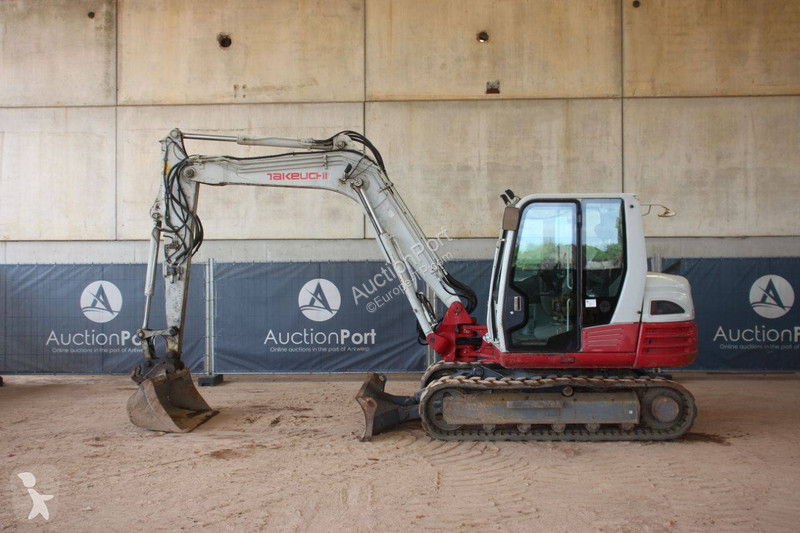 Excavator Takeuchi TB285