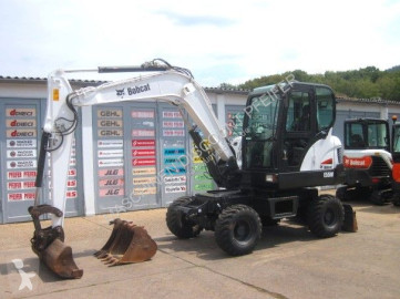 Экскаватор колёсный Bobcat