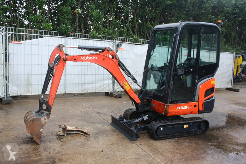 Багер Kubota