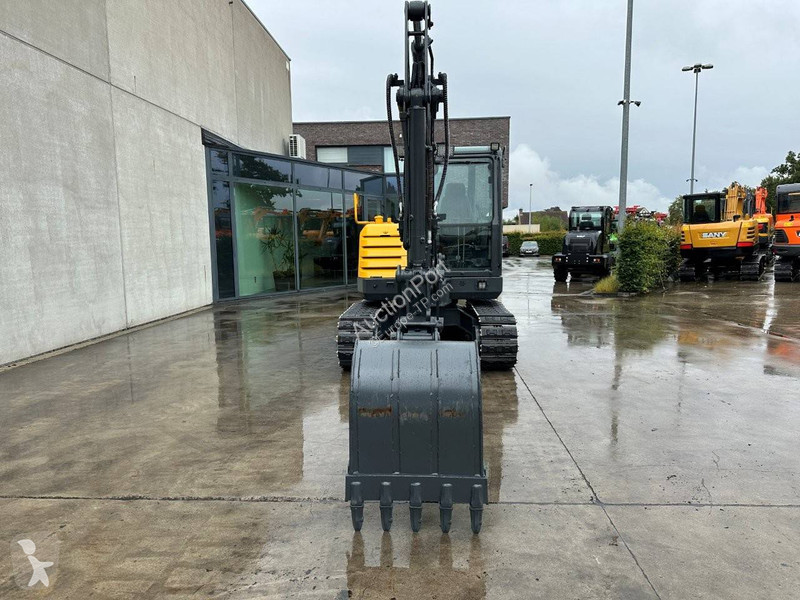 Excavadora Volvo EC60C