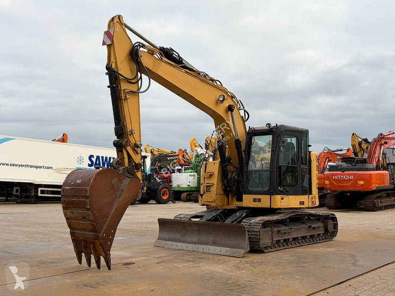 Pelle Caterpillar FLCR