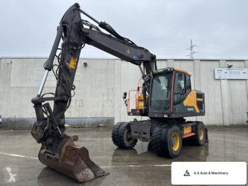 Excavadora de ruedas Volvo