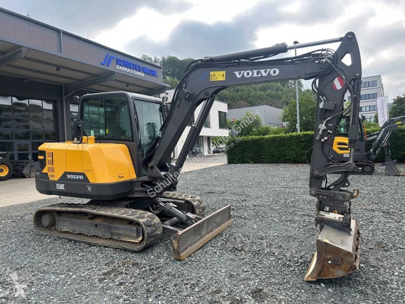 Багер Volvo EC 60 E