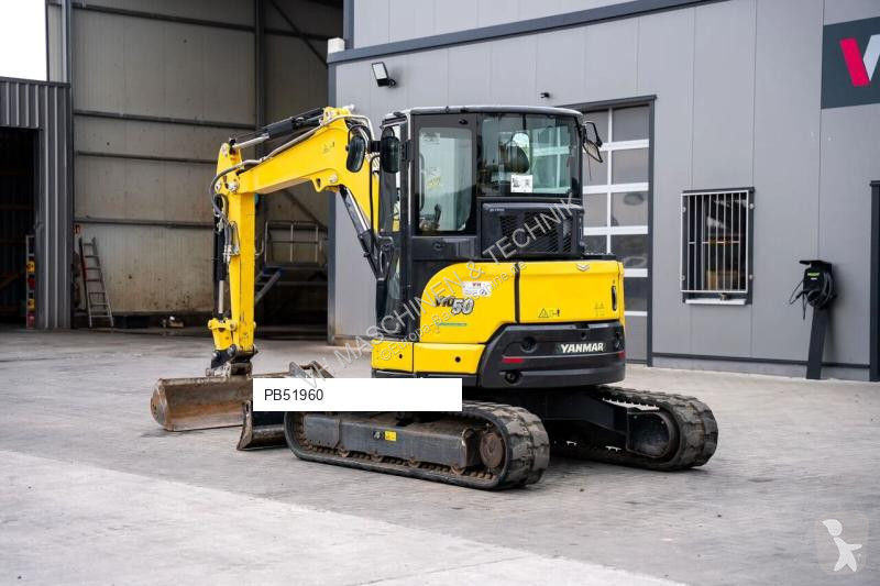 جرافة Yanmar VIO50-6B