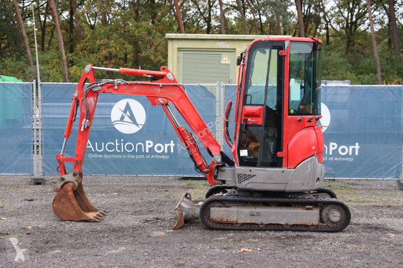 جرافة Yanmar Vi020-4
