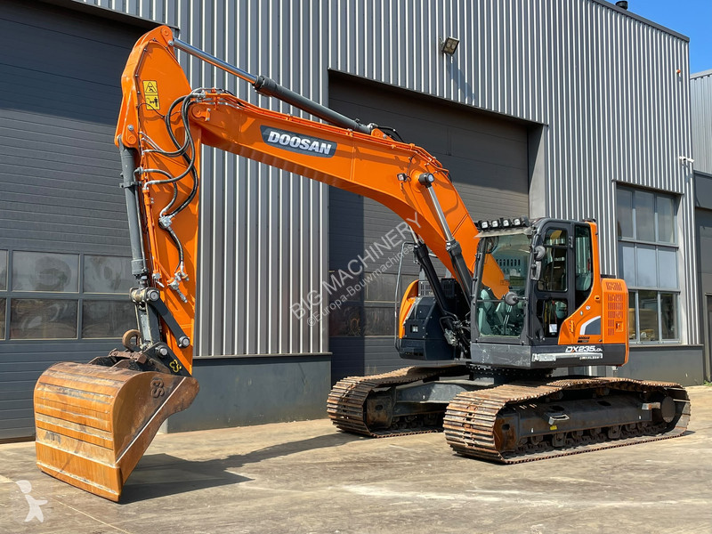 Excavadora Doosan 5