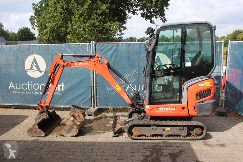 Багер Kubota KX018-4