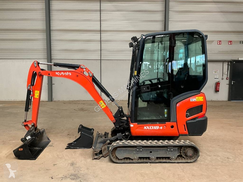 Багер Kubota KX 018-4