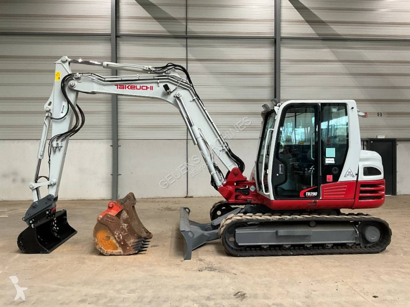 Excavadora Takeuchi