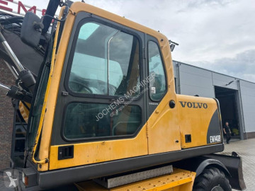 Excavadora de ruedas Volvo