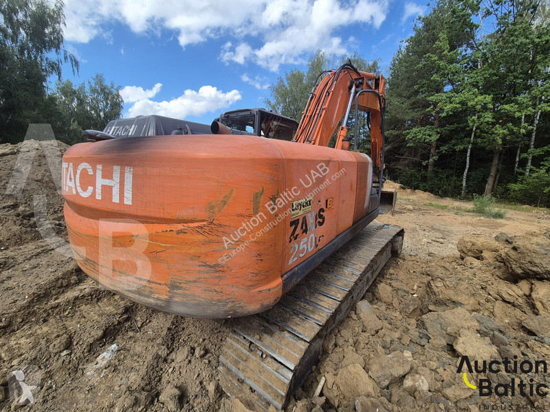 Багер Hitachi 250LC