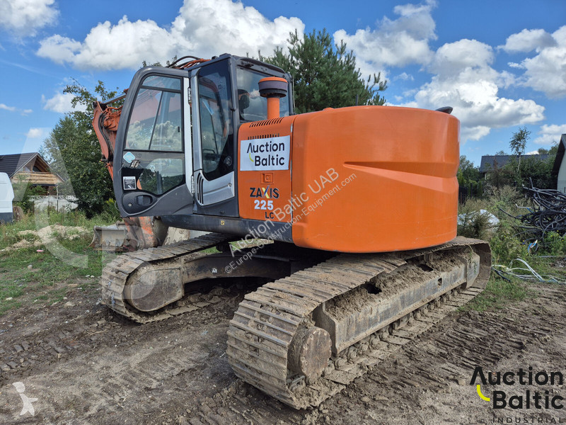 Багер Hitachi 225UsLC-3