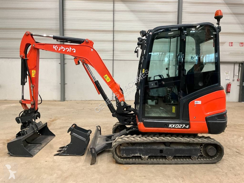 Екскаватор Kubota 0274