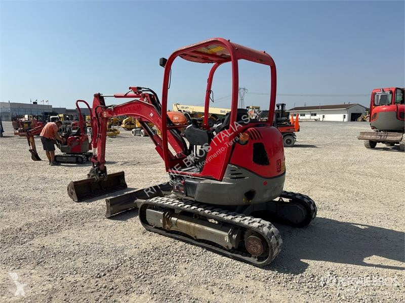 Екскаватор JCB