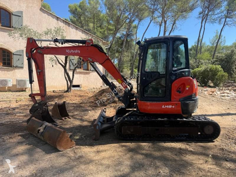 Екскаватор Kubota