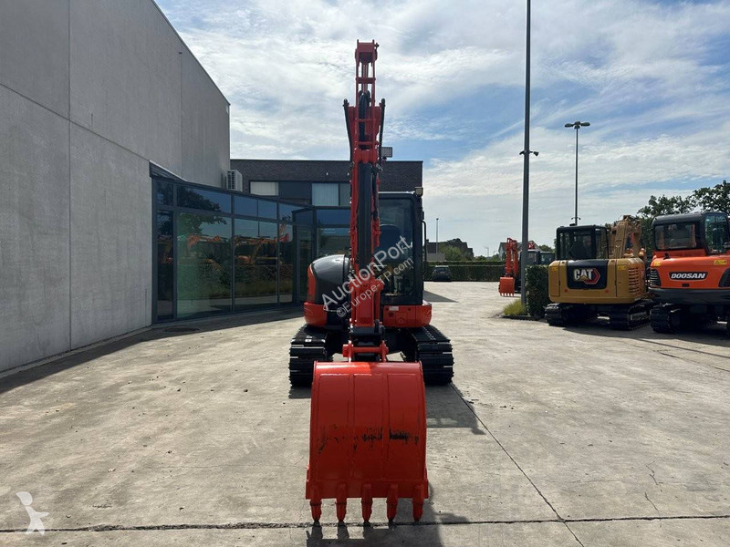 Excavadora Kubota KX165-5