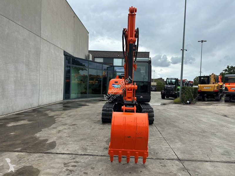 Escavadora Doosan 9C
