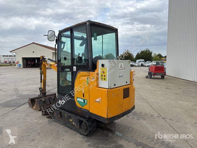 Bobcat  E17 excavator