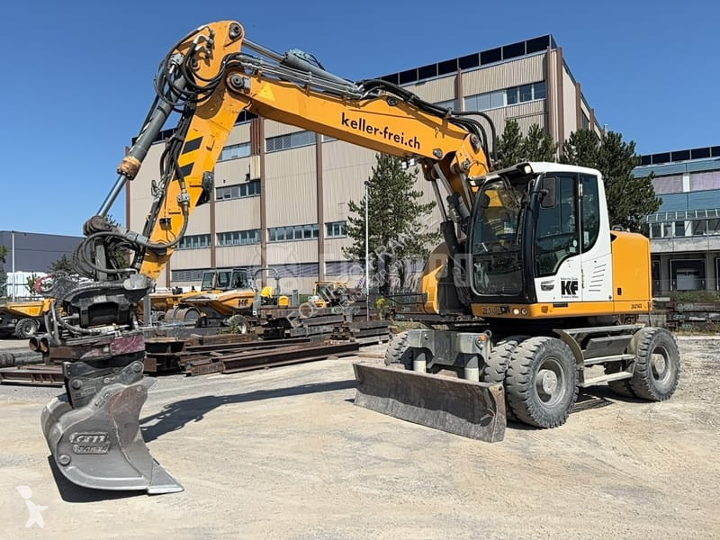 Екскаватор Liebherr with Tiltrotator