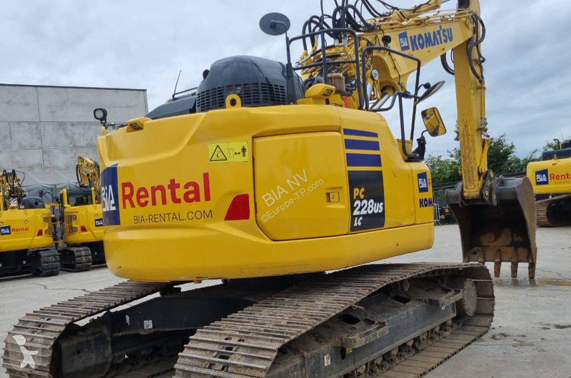 Экскаватор Komatsu 11E0