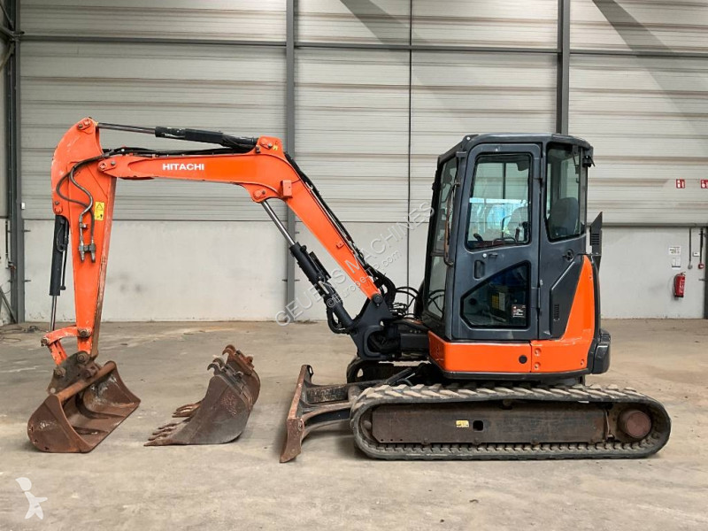 Экскаватор Hitachi ZX 48 U-5A