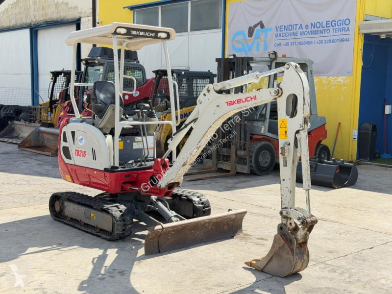 Экскаватор Takeuchi TB216