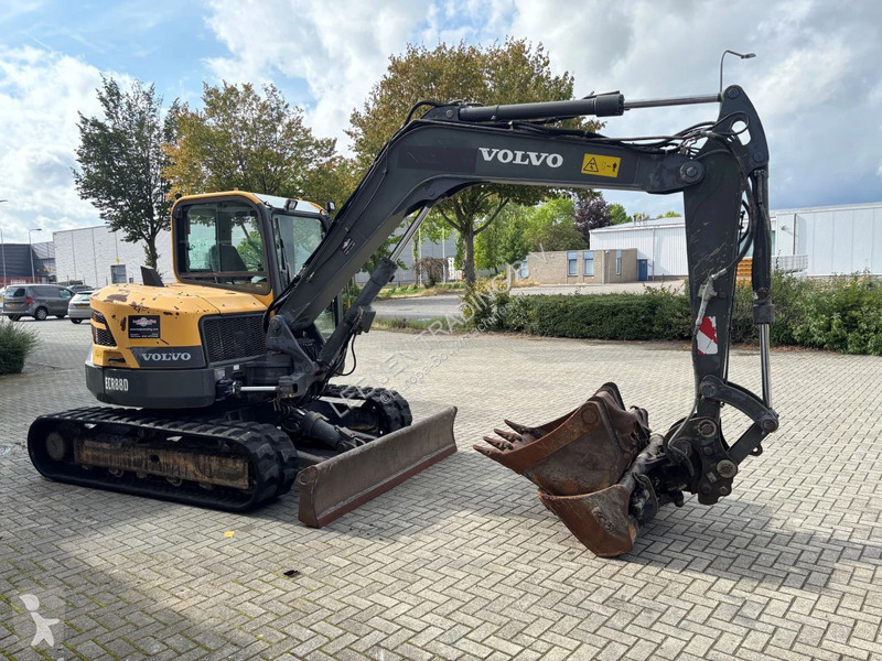 Экскаватор Volvo tracked excavator, 3x buckets,...
