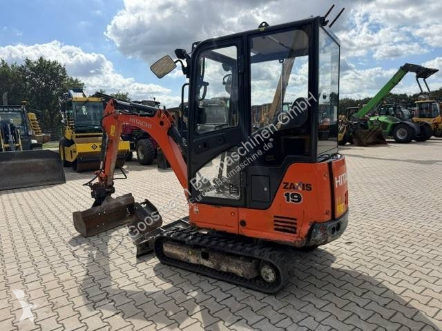 جرافة Hitachi ZX 19-5