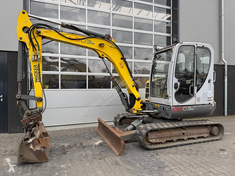 جرافة Wacker Neuson