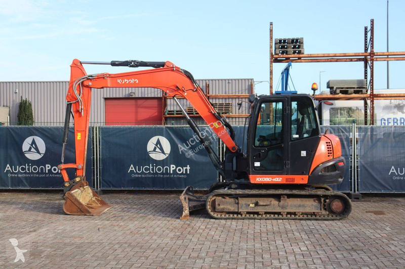Excavadora Kubota KX080-4a2